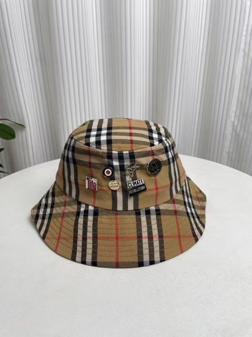 Burberry Vintage Check Badge Bucket Hat